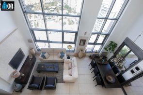 סלון פנטהאוז 6 חדרים שכונה פארק המושבה